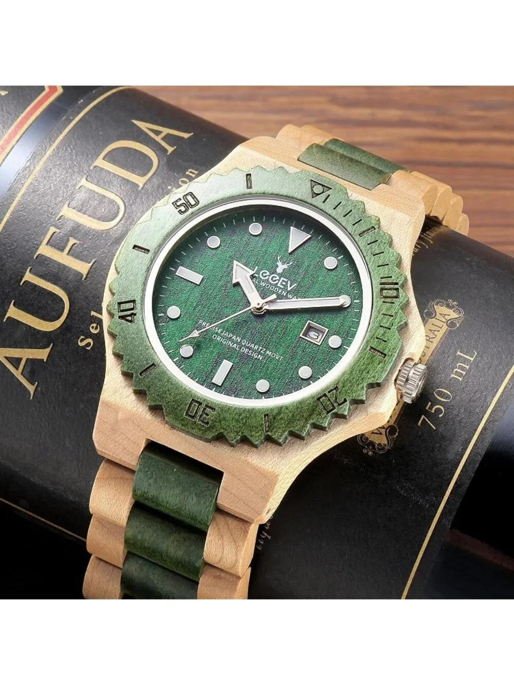 Men's Green Handcrafted Sandalwood Vintage Calendar Analog Wrist Wooden Watch